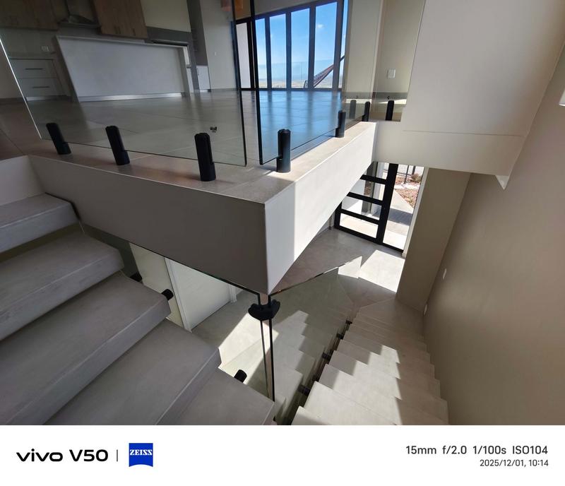 3 Bedroom Property for Sale in Hartenbos Heuwels Western Cape